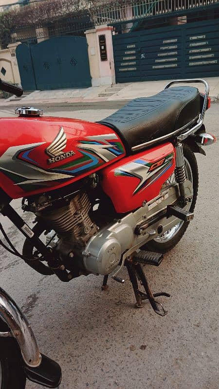 Honda CG 125 (2023 MODEL) FOR SALE IN REASONABLE PRICE 3