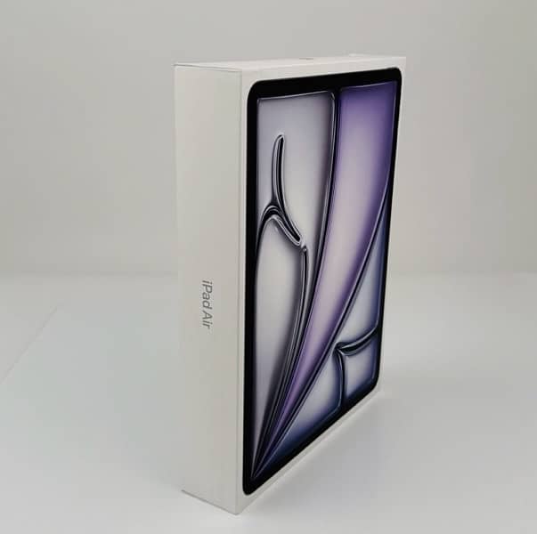 Apple iPad Air 13 inches M2 (Brand New) 2