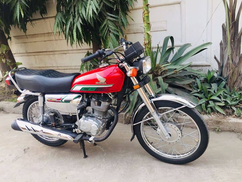 Honda CG 125 self Start 2023 model 4