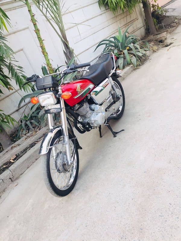 Honda CG 125 self Start 2023 model 5