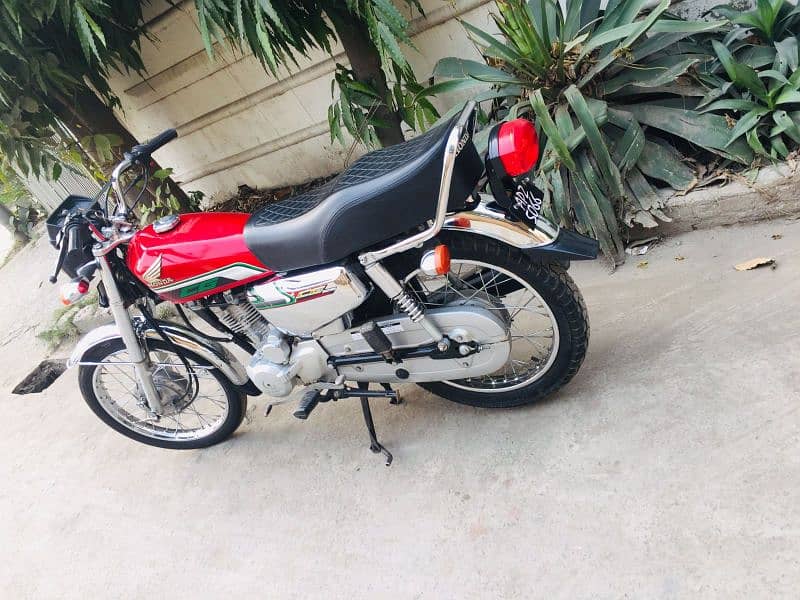 Honda CG 125 self Start 2023 model 7