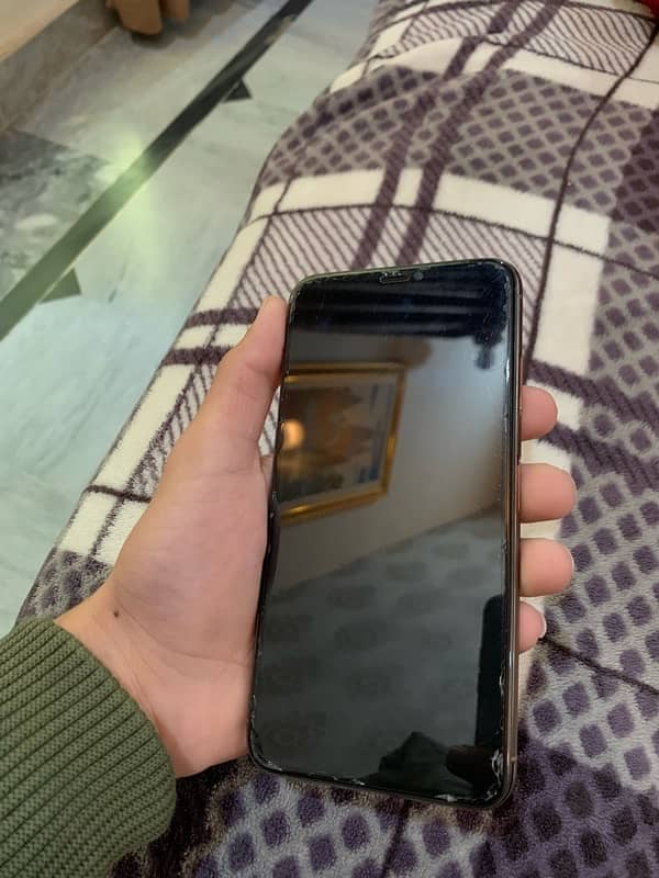 iphone Xsmax dual approved 6