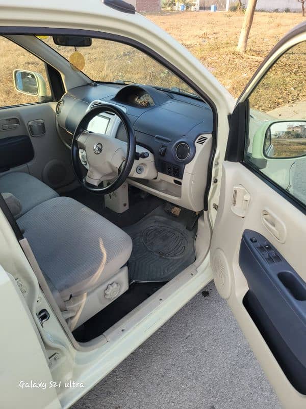 Nissan Otti 2011 / 2016 8