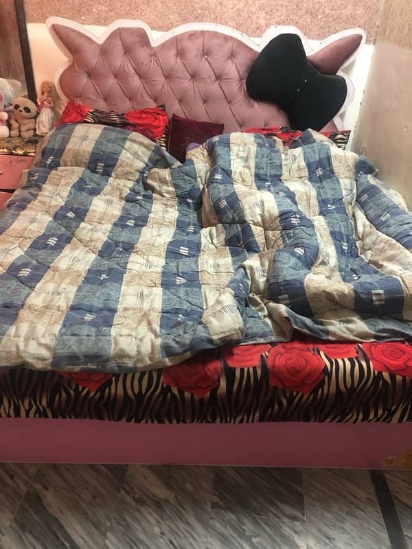 bed set drassing tablr 1