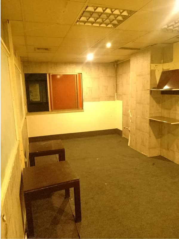 Area 750 Square Feet Office Available For Rent Real Pictures In Main Boulevard Road Gulberg 3 Lahore 4