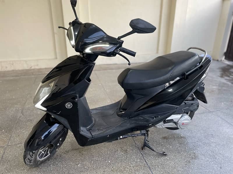 Scooty 125cc Hero Petrol 10