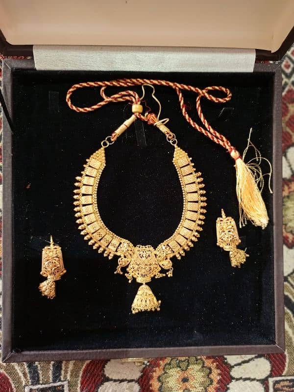 35gram gold set . 720000 0