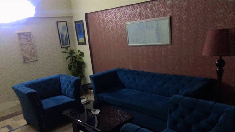 I want to sale 5 seater sofa set 30k 0