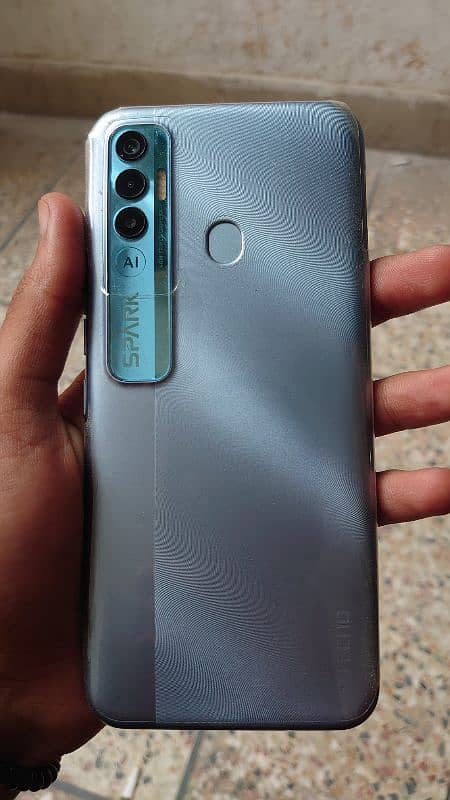 Tecno Spark 7 pro 0