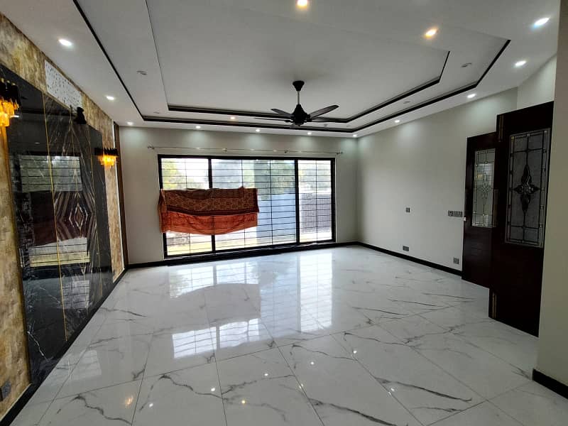 1 Kanal Modern Design Low Price Brand New Luxury Palace FOR RENT 2