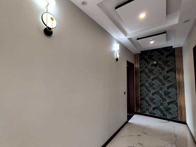 1 Kanal Modern Design Low Price Brand New Luxury Palace FOR RENT 7