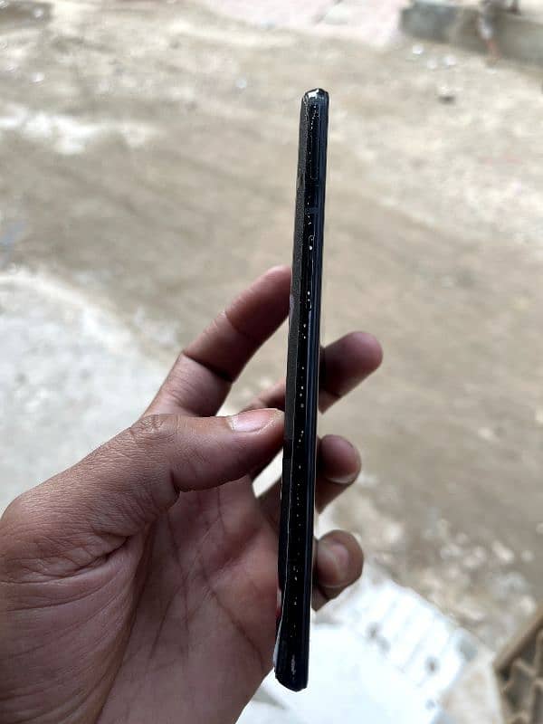 One Plus 6T 4