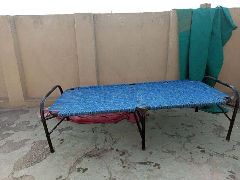 folding chrpai in new condition 3