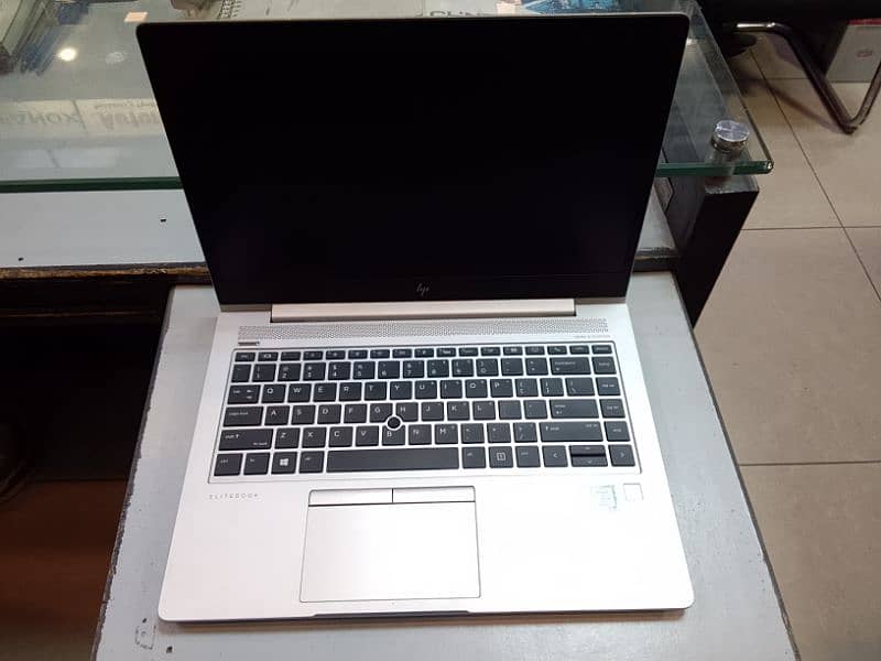 HP Elitebook 840 G5 | Core i5 8th Gen | 8GB Ram | 256GB SSD 1