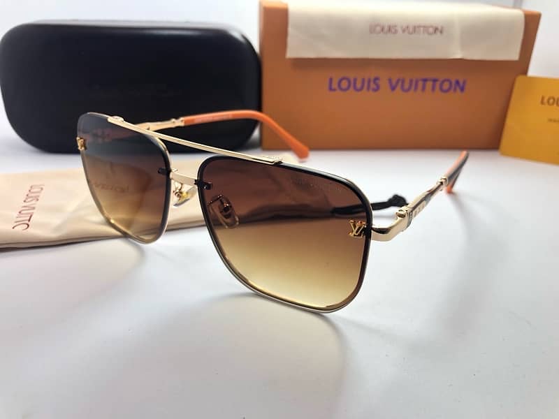 New Branded Fashion Models Sunglasses 2025 High Quality. 4