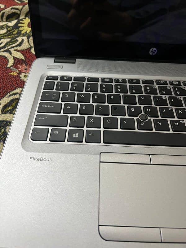 hp elitebook i5 7th generation 0