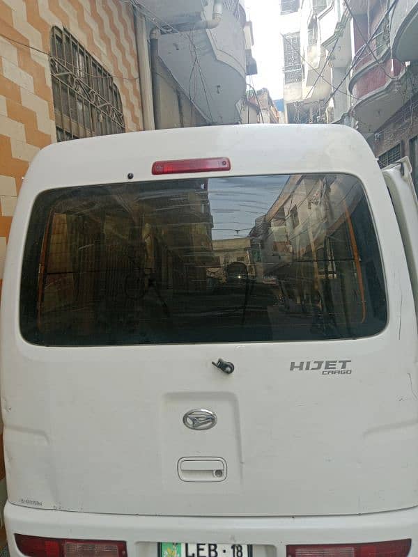 Daihatsu Hijet 2018 5