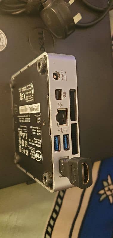 Intel NUC core i5 5th gen 256 SSD 4GB Ram 3