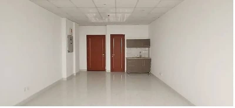 Area 450 square Feet Brand New Corporation Office Available For Rent in Main Boulevard Road Gulberg 3 Lahore 0