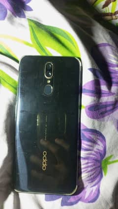 OPPO f11 10by10 condition with box