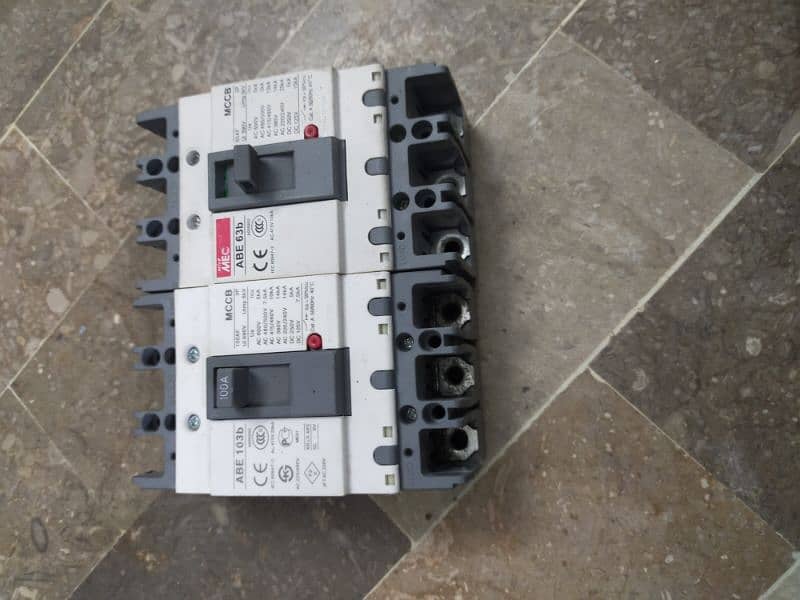 Read carefully add AC DC BREAKER 3phase breaker 7