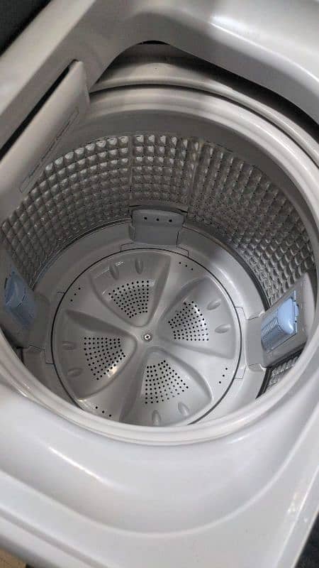 Haier Automatic Washing and drying machine HWM80-1708Y 4