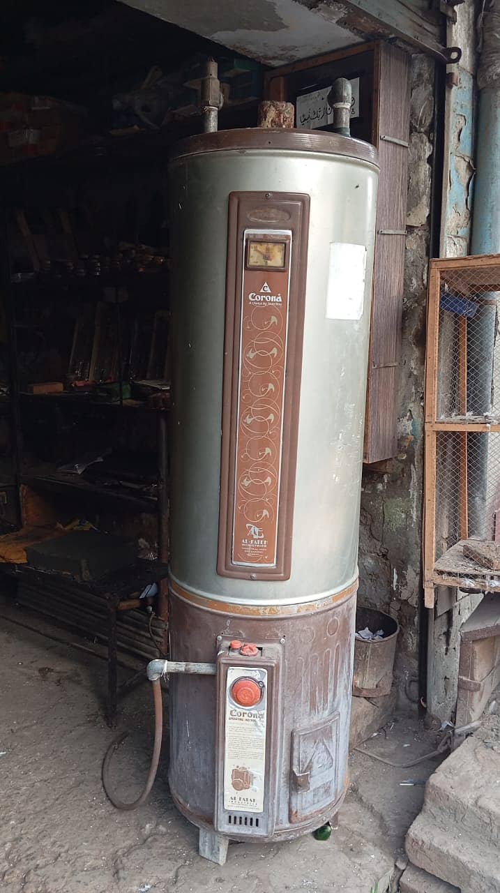 This is a classic "Corona" gas water heater, designed for efficient w 0