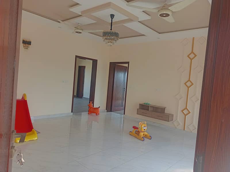 Brand New 10 Marla Upper Portion For Rent in Bahria Town Lahore 10