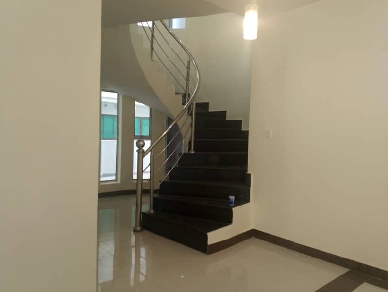 1 kanal luxury beautiful house for rent in bahria phase 3 13