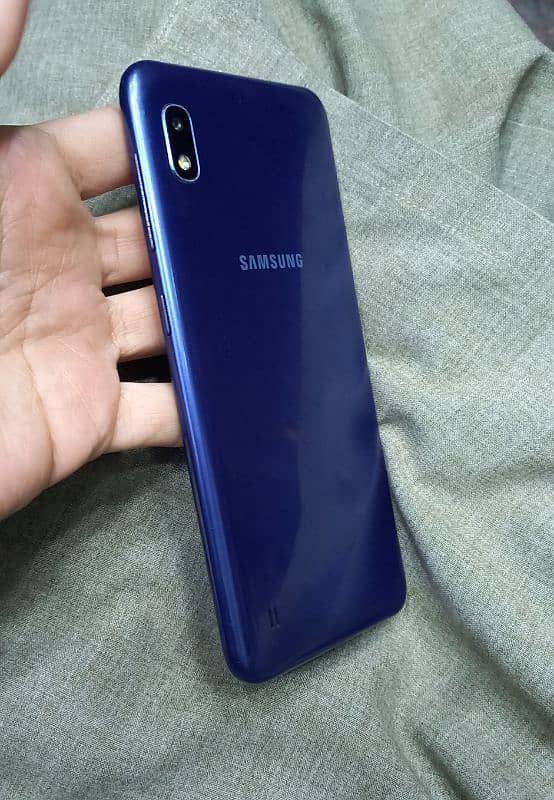 Samsung A10 2/32 for sale 1