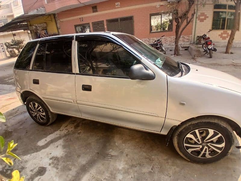 Suzuki Cultus VXL 2005 4