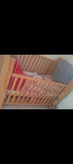 baby cot