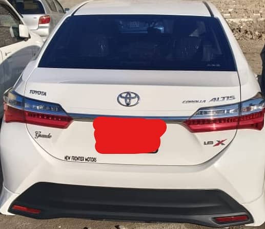 Toyota Altis Grande 2022 3