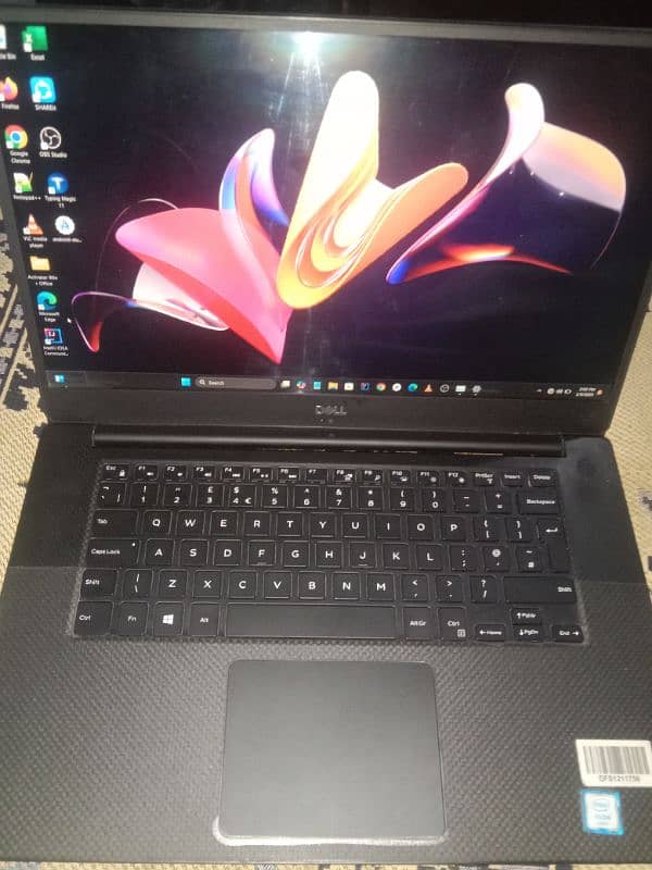 "Dell Laptop Model 23H2 - 0