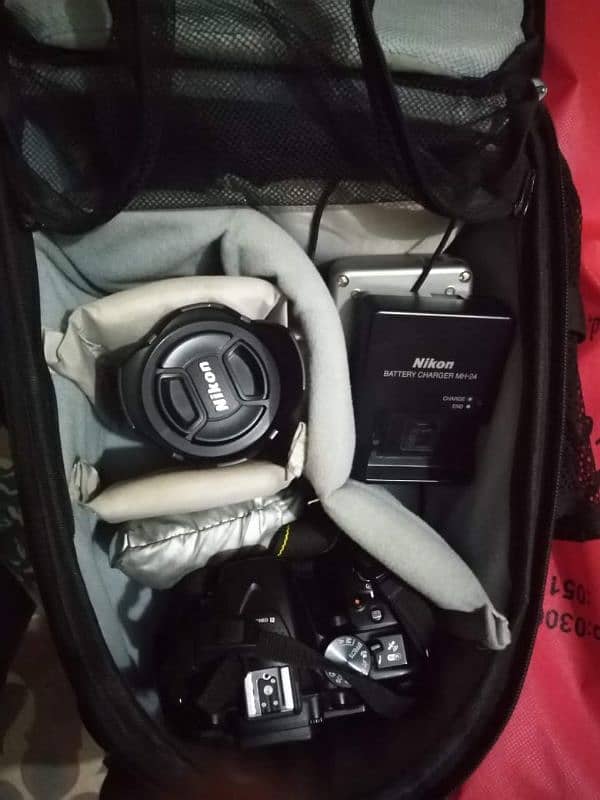 DSLR NikOon D5300 with Full accessories 6