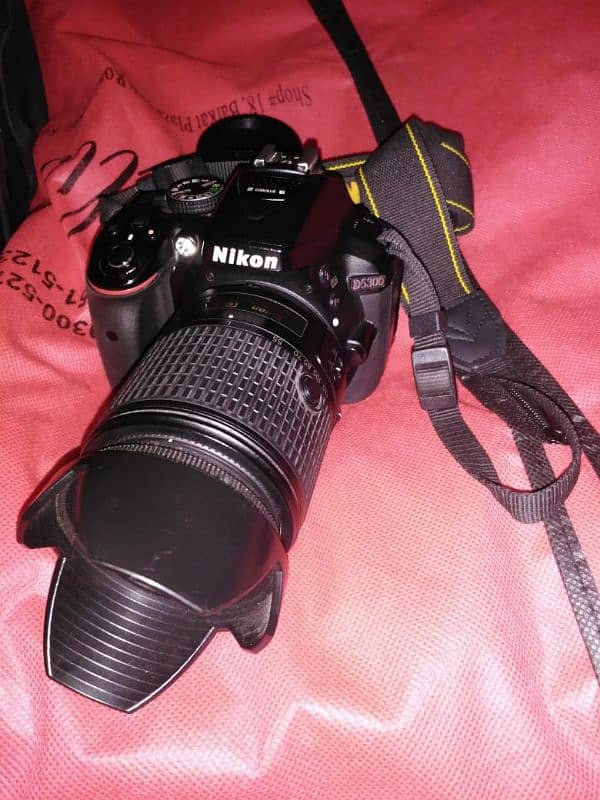 DSLR NikOon D5300 with Full accessories 10