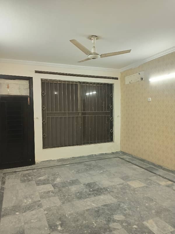 For Commercial And Family Triple Storey House For Rent Demand 250000 2