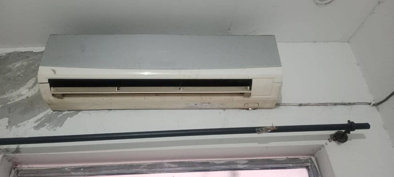 Haier 1.5 Tone split AC for Sale Good Condition 3