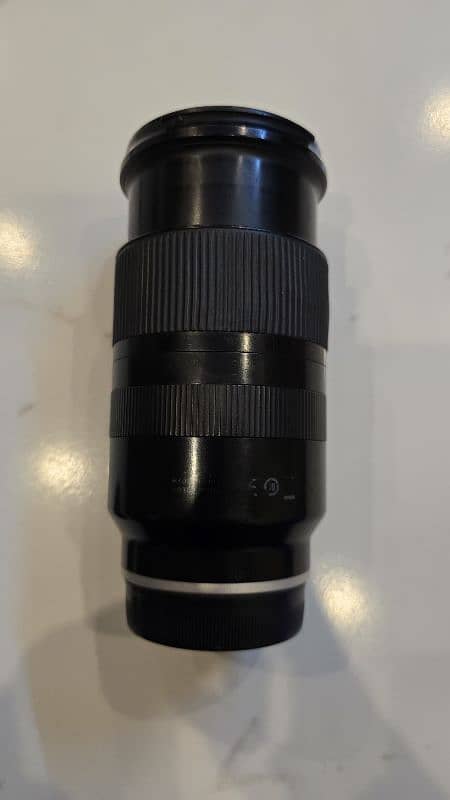 Tamron 28-75mm f/2.8 Di III RXD Lens for Sony E 4