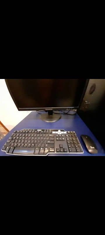 Computer  with LCD 24 inches Gaming PC 2