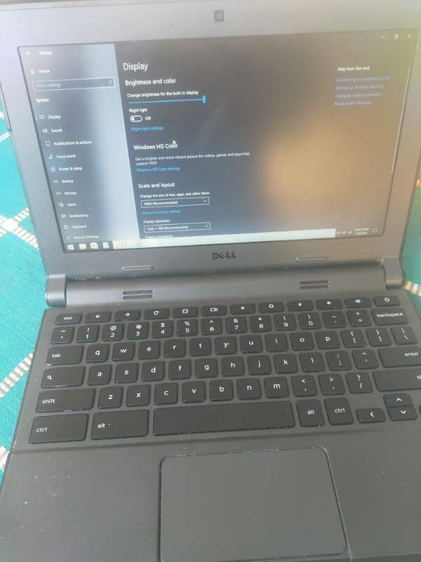 Dell Chromebook ( window 10) 9/10 condition 7+ hours battery timing 6