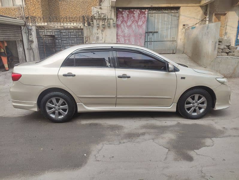 Toyota Corolla GLI 2012 auto 7