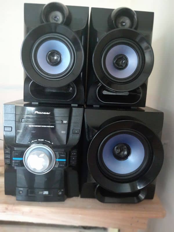 pioneer amplifier sound system  (Dubai import) 1