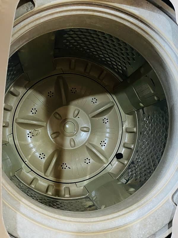 Dawlance Fully Auto Washing Machine 9