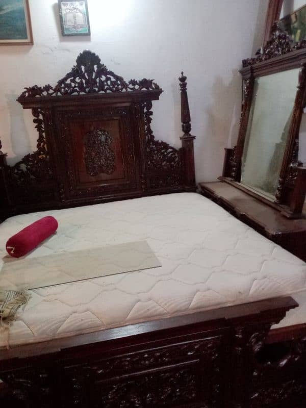 Complete wooden bed for sale 0