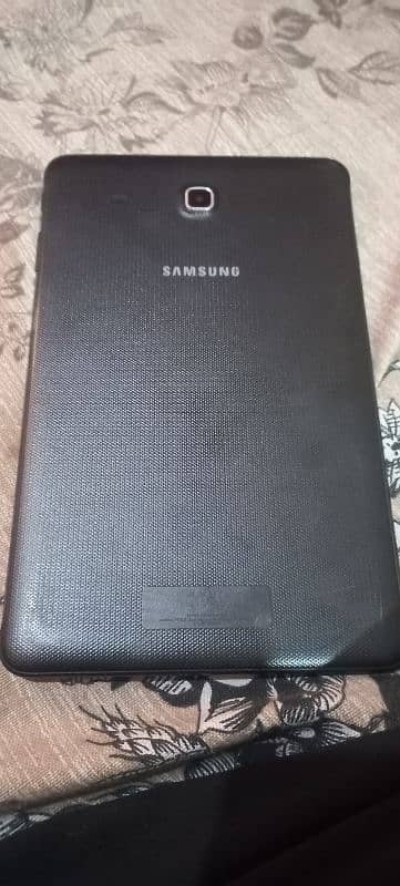 Samsung Galaxy Tab E 0