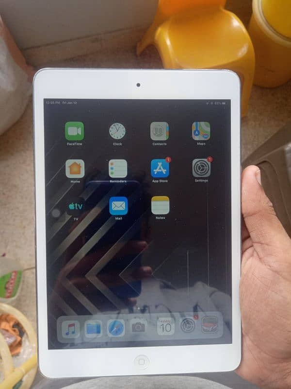 ipad mini 2 (32)gb . . . 3