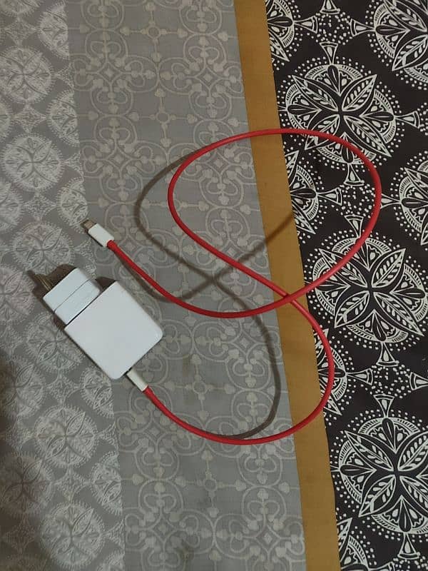 OnePlus9{12 256}10/10)03121618499watsapubg90fpswith65wOnePlus charger 4