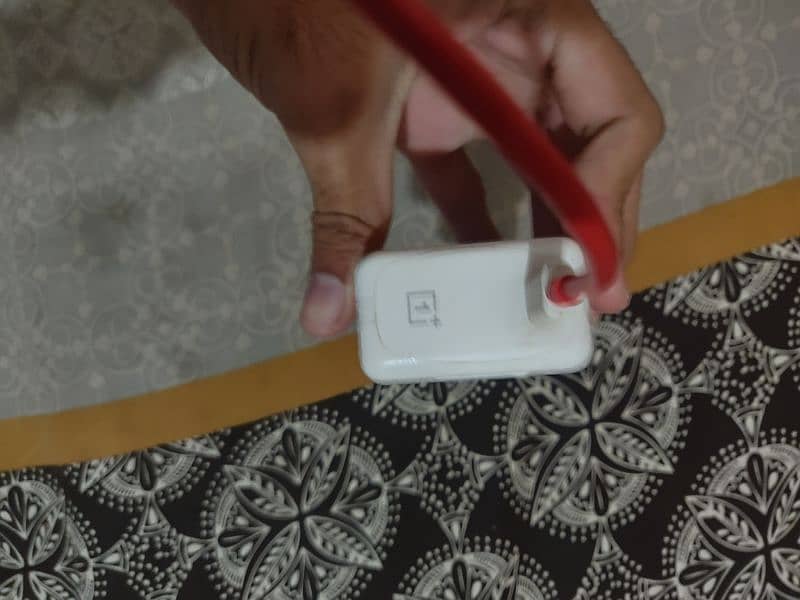 OnePlus9{12 256}10/10)03121618499watsapubg90fpswith65wOnePlus charger 7