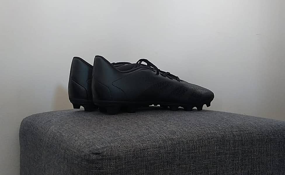 adidas Predator Accuracy 4 BRAND NEW Football Shoes Studs Black 6